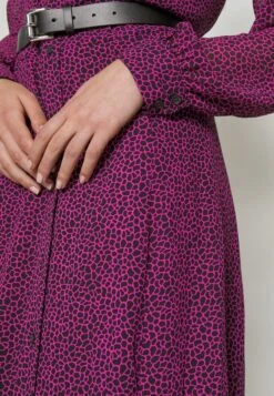 MICHAEL Michael Kors MICRO GIRAFFE KATE - Freizeitkleid - Cerise 13 MICHAEL Michael Kors MICRO GIRAFFE KATE - Freizeitkleid - Cerise -Michael Kors Geschaft 05417e9cd9034be9aaa67fc912be2949