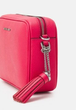 MICHAEL Michael Kors JET CAMERA - Umhängetasche - Geranium -Michael Kors Geschaft 05c3592ae8e0464c9f4b23e24ddb12a9