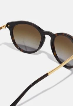 Michael Kors ADRIANNA - Sonnenbrille - Dark Tortoise 10 Michael Kors ADRIANNA - Sonnenbrille - Dark Tortoise -Michael Kors Geschaft 065d1a83d8b74933be6427381b44048b