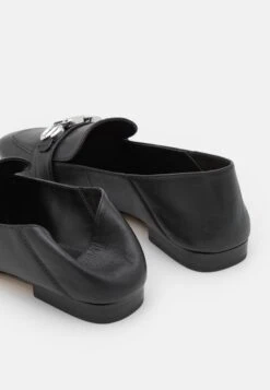 MICHAEL Michael Kors MADELYN LOAFER - Slipper - Black 12 MICHAEL Michael Kors MADELYN LOAFER - Slipper - Black -Michael Kors Geschaft 0c7986a4fe2c469495671ec18c6cdc7f