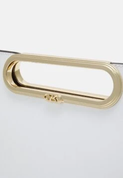 MICHAEL Michael Kors CHELSEA - Handtasche - Optic White -Michael Kors Geschaft 0fd08e26eada4c18b9f3cd75a9d40e7d