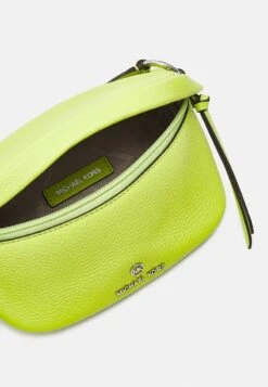 MICHAEL Michael Kors SLATER XS SLING PACK - Umhängetasche - Limeade -Michael Kors Geschaft 121cd10f17ce4574b3542b442c9a8ea1