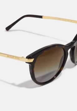 Michael Kors ADRIANNA - Sonnenbrille - Dark Tortoise 12 Michael Kors ADRIANNA - Sonnenbrille - Dark Tortoise -Michael Kors Geschaft 146585929a61470cadfd5aad46430a85