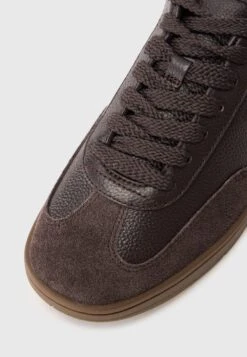 Michael Kors WILTON LACE UP - Trainers - Chocolate -Michael Kors Geschaft 14c3ffde4c5d41209d55cf074393a652