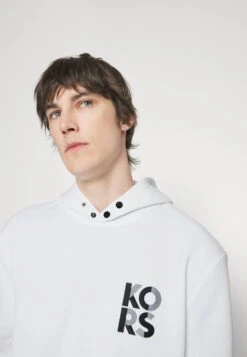 Michael Kors TRANSISTOR - Kapuzenpullover - White 12 Michael Kors TRANSISTOR - Kapuzenpullover - White -Michael Kors Geschaft 1617c8885a7e4709a16da0d70fd77d5b