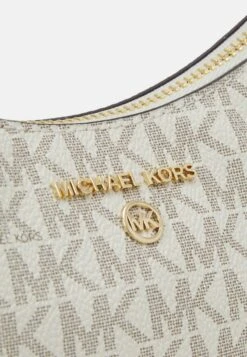 MICHAEL Michael Kors JET SET CHARM CHAIN POUCHETTE - Handtasche - Vanilla -Michael Kors Geschaft 167f2b8fe3b748f9a58c6706cc9799f1