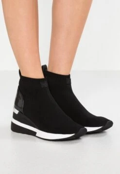 MICHAEL Michael Kors SKYLER - Sneaker High - Black