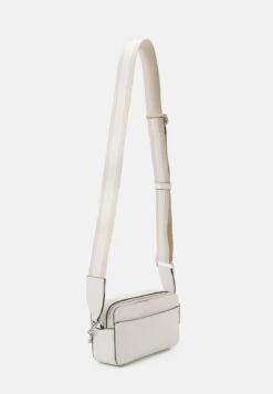 MICHAEL Michael Kors JET SET CAMRA XBODY - Umhängetasche - Optic White 9 MICHAEL Michael Kors JET SET CAMRA XBODY - Umhängetasche - Optic White -Michael Kors Geschaft 1b845332f99a4155b3a648f77aeb08c5