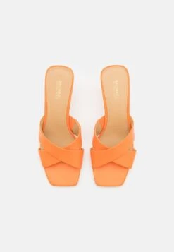 MICHAEL Michael Kors CLARA MULE - Pantolette Hoch - Apricot -Michael Kors Geschaft 1c77725bb52b40349aaf1d9269e6324a