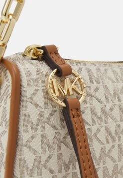 MICHAEL Michael Kors JET SET CHARM POUCHETTE - Handtasche - Beige -Michael Kors Geschaft 21fb1ab8d12d4a17899d2f2b3ee5a7ff