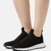 MICHAEL Michael Kors BODIE SLIP ON - Sneaker Low - Black -Michael Kors Geschaft 2279d2ff2fcc414f85feb510fcbc84f9