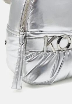 MICHAEL Michael Kors LEONIE BACKPACK - Tagesrucksack - Silver-coloured 11 MICHAEL Michael Kors LEONIE BACKPACK - Tagesrucksack - Silver-coloured -Michael Kors Geschaft 22e0b089fa524e4ba26c009d92b84011