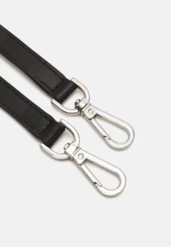 MICHAEL Michael Kors JET CHARM POUCHETTE XBODY - Umhängetasche - Black -Michael Kors Geschaft 23577bda78b44946ad68fab017fade85