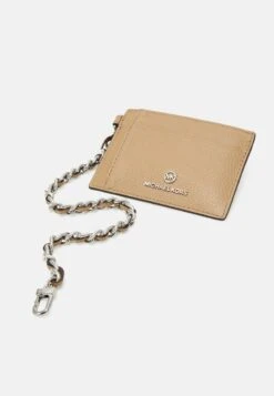 MICHAEL Michael Kors JET SET CHARM CARD HOLDER - Geldbörse - Camel 12 MICHAEL Michael Kors JET SET CHARM CARD HOLDER - Geldbörse - Camel -Michael Kors Geschaft 26ec2d8301ad4bf69180a75e23ebbf76