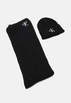 MICHAEL Michael Kors INVERSE STACKED - Mütze - Black -Michael Kors Geschaft 2889cf84bb3447f49b548b12212578a2