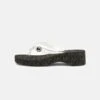 MICHAEL KORS KIDS LILO - Pantolette Flach - Black -Michael Kors Geschaft 2ad6b7709cd74a32b991e5e400f24b26