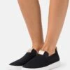 MICHAEL Michael Kors JUNO - Slipper - Black -Michael Kors Geschaft 2e9bc3347f85465eb08f767f96adabc5