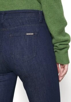 MICHAEL Michael Kors SELMA SHANK FLARE - Jeans Bootcut - Dark Blue -Michael Kors Geschaft 323de11efc9e43088ffb4fcb91132b9e