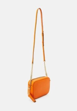 MICHAEL Michael Kors JET CAMERA - Umhängetasche - Apricot -Michael Kors Geschaft 3ba189ad1a5e457aaa0f1a75f69803bc