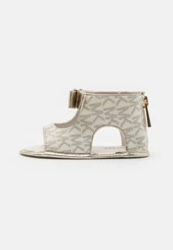 MICHAEL KORS KIDS BABY TILLY - Riemensandalette - Vanilla