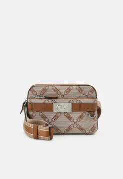 Michael Kors UTILITY XBODY - Umhängetasche - Luggage -Michael Kors Geschaft 4c5e522636744b8c896e79f4ff2a1622 1