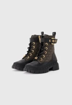 MICHAEL KORS KIDS BLAKE - Schnürstiefelette - Black 9 MICHAEL KORS KIDS BLAKE - Schnürstiefelette - Black -Michael Kors Geschaft 564f7d496d874f4d98dd8109124c9c41