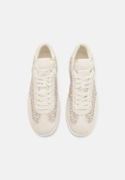 Michael Kors WILTON - Trainers - Vanilla -Michael Kors Geschaft 5ca039847b3d48019a633f740631b1eb