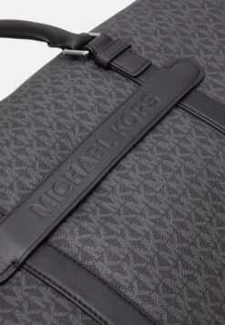Michael Kors COMMUTER DUFFLE UNISEX - Weekender - Black -Michael Kors Geschaft 5e21dab2b36545109f08e3545b76648d 1
