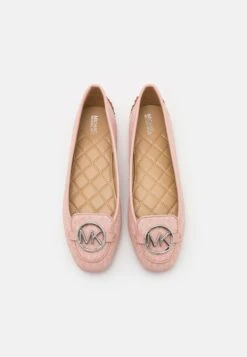 MICHAEL Michael Kors LILLIE MOC - Slipper - Pink 12 MICHAEL Michael Kors LILLIE MOC - Slipper - Pink -Michael Kors Geschaft 5e82077f541140698ad7fbf084533d85