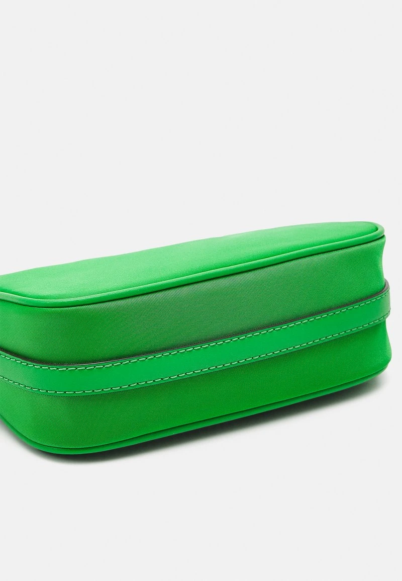 MICHAEL Michael Kors JET SET CHARM CHAIN POUCHETTE - Handtasche - Palm 6 MICHAEL Michael Kors JET SET CHARM CHAIN POUCHETTE - Handtasche - Palm – Bild 4