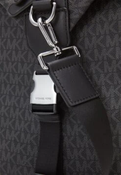 Michael Kors COMMUTER DUFFLE UNISEX - Weekender - Black -Michael Kors Geschaft 655f12aa30224b168981af8ce08821fc 1