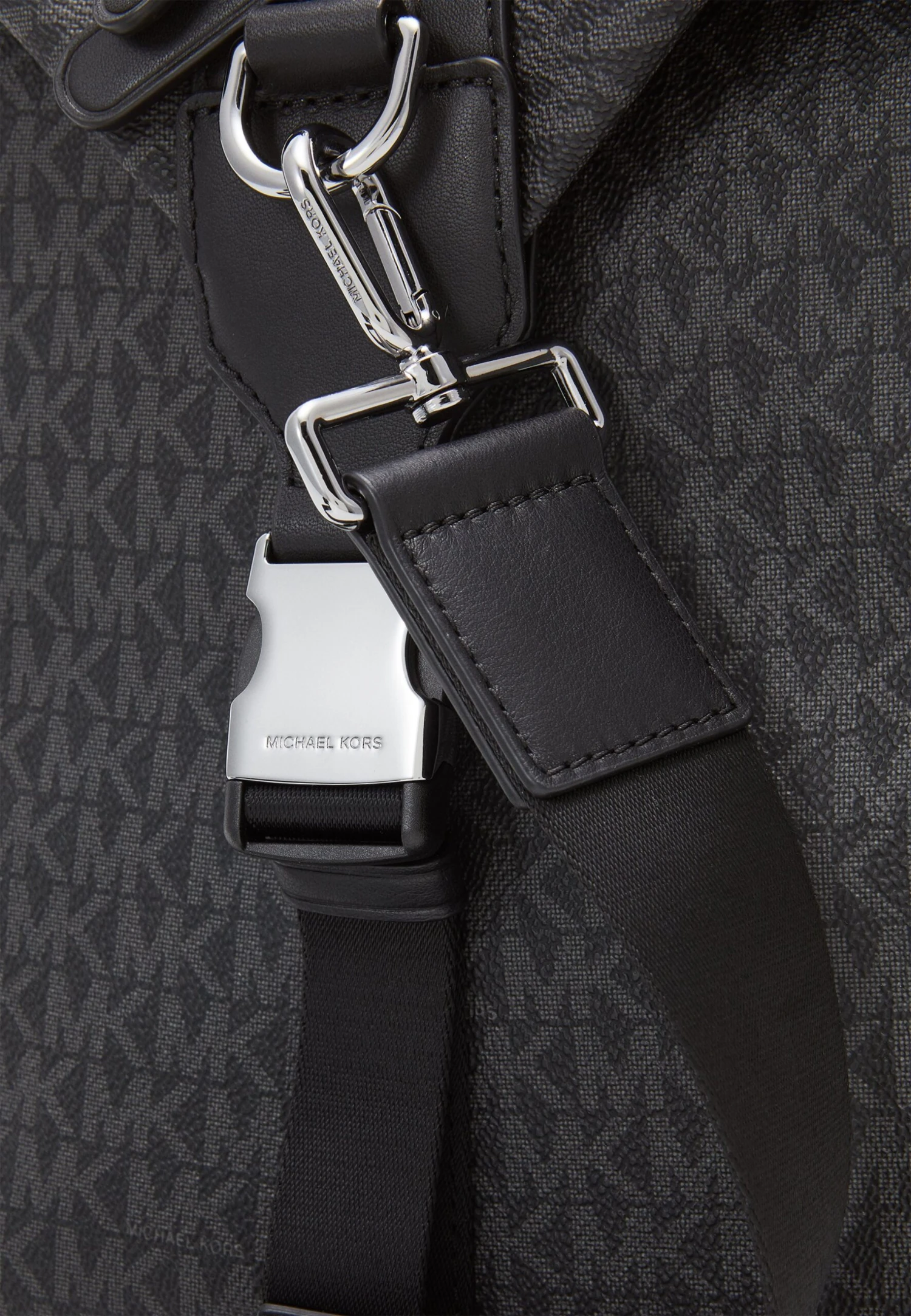 Michael Kors COMMUTER DUFFLE UNISEX - Weekend Bag - Black 6 Michael Kors COMMUTER DUFFLE UNISEX - Weekend Bag - Black – Bild 4