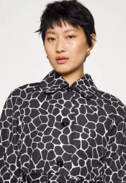 MICHAEL Michael Kors GIRAFFE BELTED TRENCH - Trenchcoat - Black/white -Michael Kors Geschaft 77598d7c203d43be94e738adb3195221