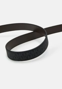 Michael Kors PLAQUE BELT UNISEX - Gürtel - Black/brown 10 Michael Kors PLAQUE BELT UNISEX - Gürtel - Black/brown -Michael Kors Geschaft 792f3346893a4a78b91d47b5750c94f0