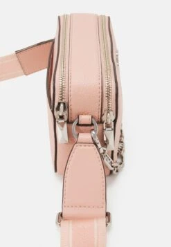 MICHAEL Michael Kors JET SET CAMRA XBODY - Umhängetasche - Pink 11 MICHAEL Michael Kors JET SET CAMRA XBODY - Umhängetasche - Pink -Michael Kors Geschaft 7c704bf55e57460195e00c566f6bb476
