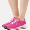 MICHAEL Michael Kors MONIQUE TRAINER - Sneaker Low - Cerise -Michael Kors Geschaft 824a34fa88a44fc5ab558684bb59b84c
