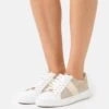MICHAEL Michael Kors IRVING STRIPE LACE UP - Sneaker Low - Pale Gold -Michael Kors Geschaft 83e09693d38b4794a20b38a37e36de0a