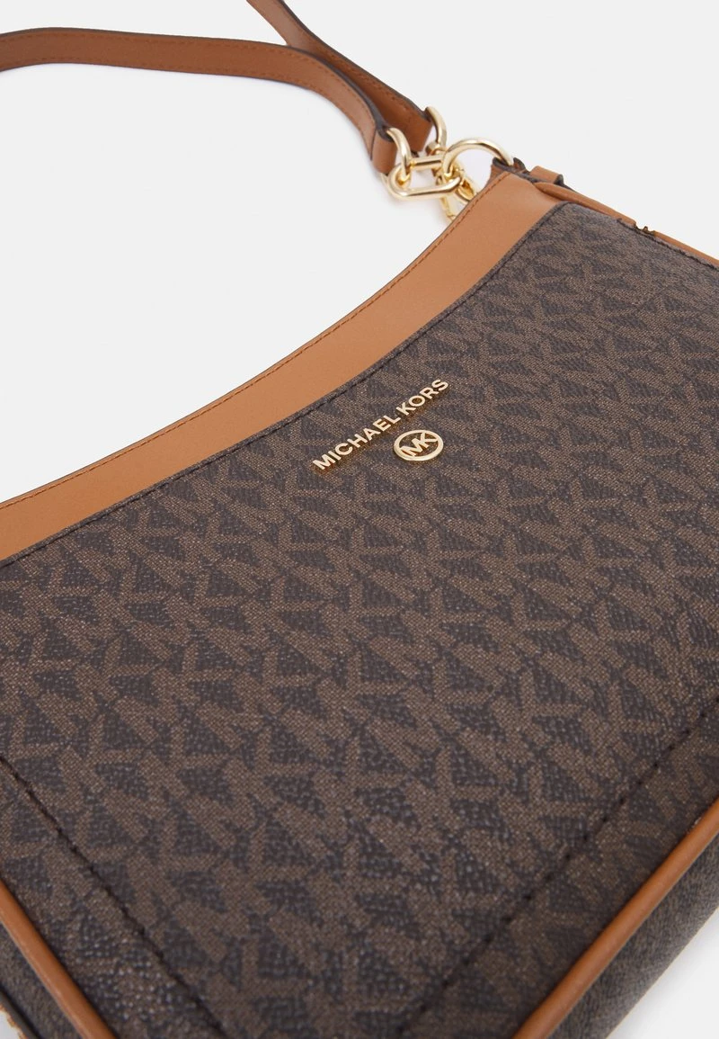 MICHAEL Michael Kors JET CHARM POCHETTE XBODY - Handtasche - Brown/acorn 7 MICHAEL Michael Kors JET CHARM POCHETTE XBODY - Handtasche - Brown/acorn – Bild 5