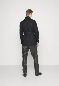 Michael Kors BELTED FIELD JACKET - Jeansjacke - Indigo 10 Michael Kors BELTED FIELD JACKET - Jeansjacke - Indigo -Michael Kors Geschaft 88bea96c19c9490db384752adc313f82