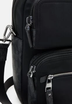 Michael Kors UNISEX - Aktentasche - Black -Michael Kors Geschaft 8a18d252bdec467787de6b89128b8c03