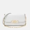 MICHAEL Michael Kors PARKER POUCHETTE - Handtasche - Optic White -Michael Kors Geschaft 8a3ee23f250b41e599586b8e0eb0f19d