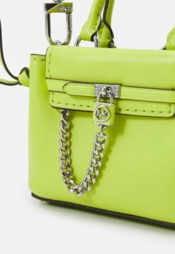 MICHAEL Michael Kors HAMILTON LEGACY MICRO XBODY - Handtasche - Limeade -Michael Kors Geschaft 9180577485cc4e608e3f4f92f931a5d1