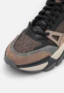 Michael Kors NICK - Trainers - Brown -Michael Kors Geschaft 9328cf52e71e41fd9171358469bfa99a