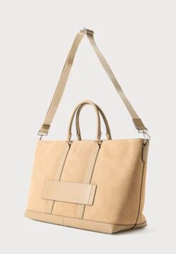 Michael Kors WIDE TRAVEL UNISEX - Weekend Bag - Husk 9 Michael Kors WIDE TRAVEL UNISEX - Weekend Bag - Husk -Michael Kors Geschaft 9446f02c491f4d6d94fba4436c508f08