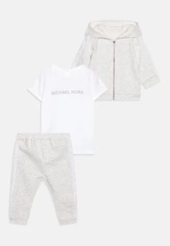 MICHAEL KORS KIDS SET - Strickjacke - Rosee Du Matin 13 MICHAEL KORS KIDS SET - Strickjacke - Rosee Du Matin -Michael Kors Geschaft 9614fb118eb14a0c9bfcafdfb964e1e0