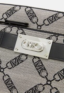 Michael Kors UTILITY XBODY - Umhängetasche - Black -Michael Kors Geschaft a044c9bad5c04b55a933cd6b1c24335c