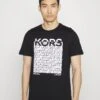 Michael Kors BLOCK CUBE TEE - T-Shirt Print - Black 2 Michael Kors BLOCK CUBE TEE - T-Shirt Print - Black -Michael Kors Geschaft a401298ed20e400c91e6f597bc729487