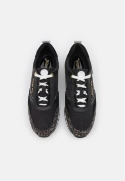 MICHAEL Michael Kors ALLIE STRIDE EXTREME - Sneaker Low - Black 12 MICHAEL Michael Kors ALLIE STRIDE EXTREME - Sneaker Low - Black -Michael Kors Geschaft a719620f77e143c99b432e0780abbf47