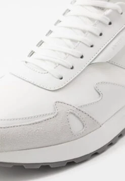 Michael Kors MILES - Sneaker Low - Optic White -Michael Kors Geschaft a75097ad7bc445b9aef5bfffc44a6993