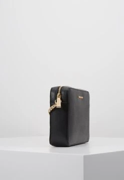 MICHAEL Michael Kors JET SET TRAVEL CROSSBODY - Cross Body Bag - Black -Michael Kors Geschaft a7db5b71956f4f29af3d1cd05ba5d38d